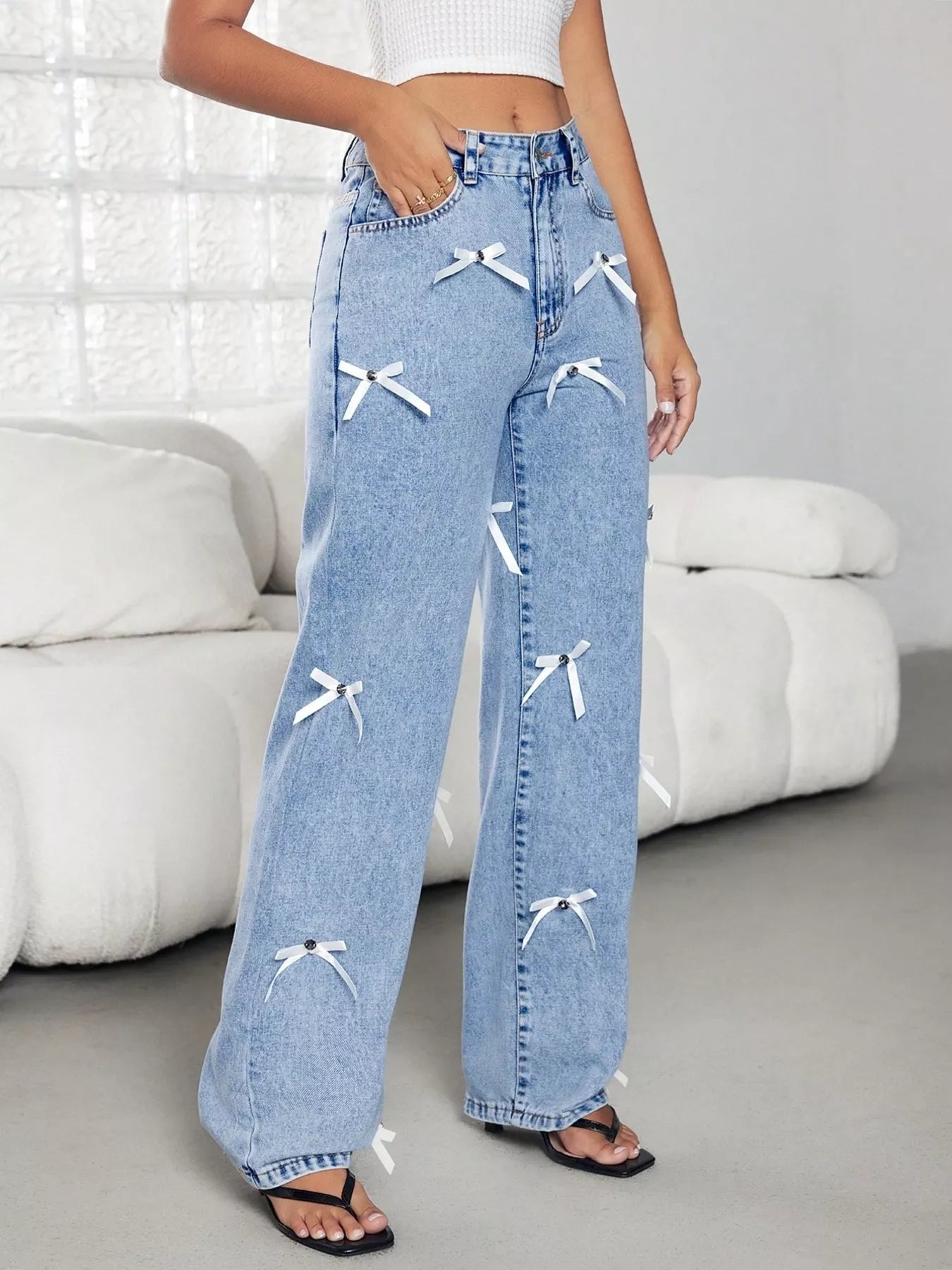 PANTS / JEANS
